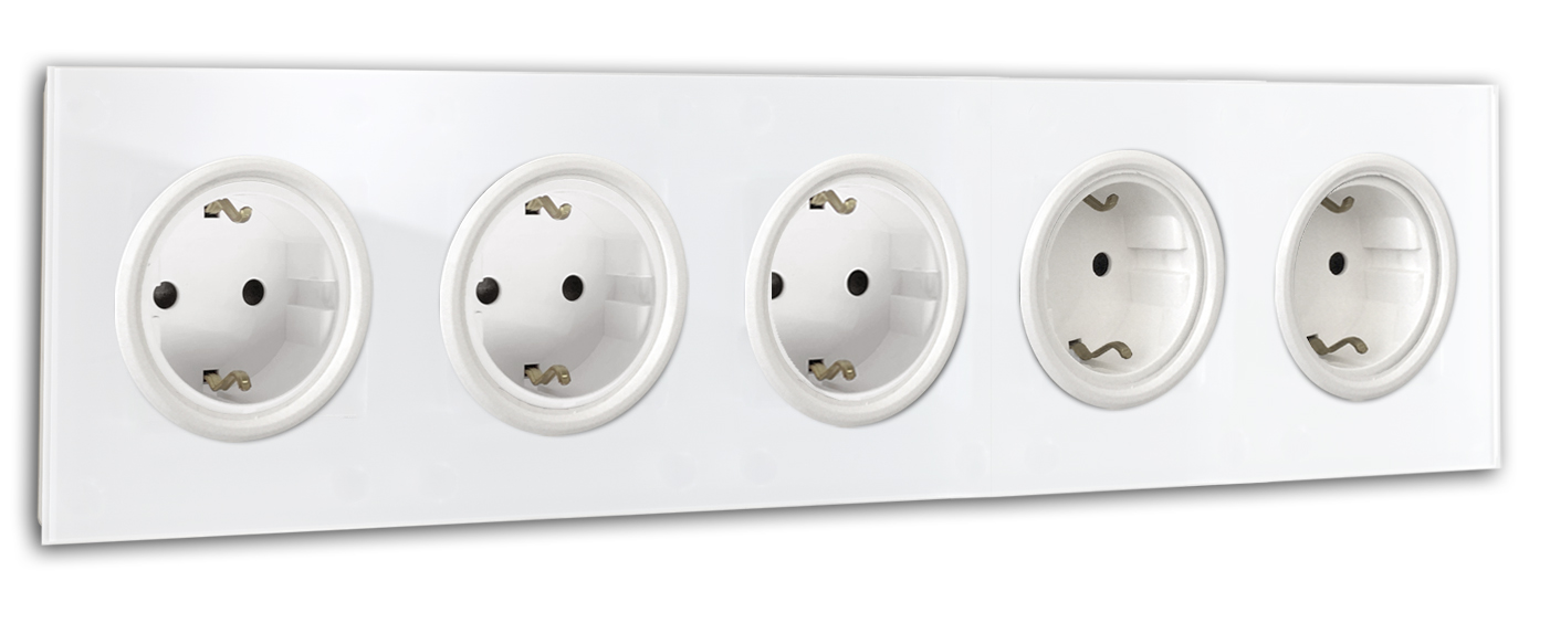 Design socket outlet in glass look. MAXIM